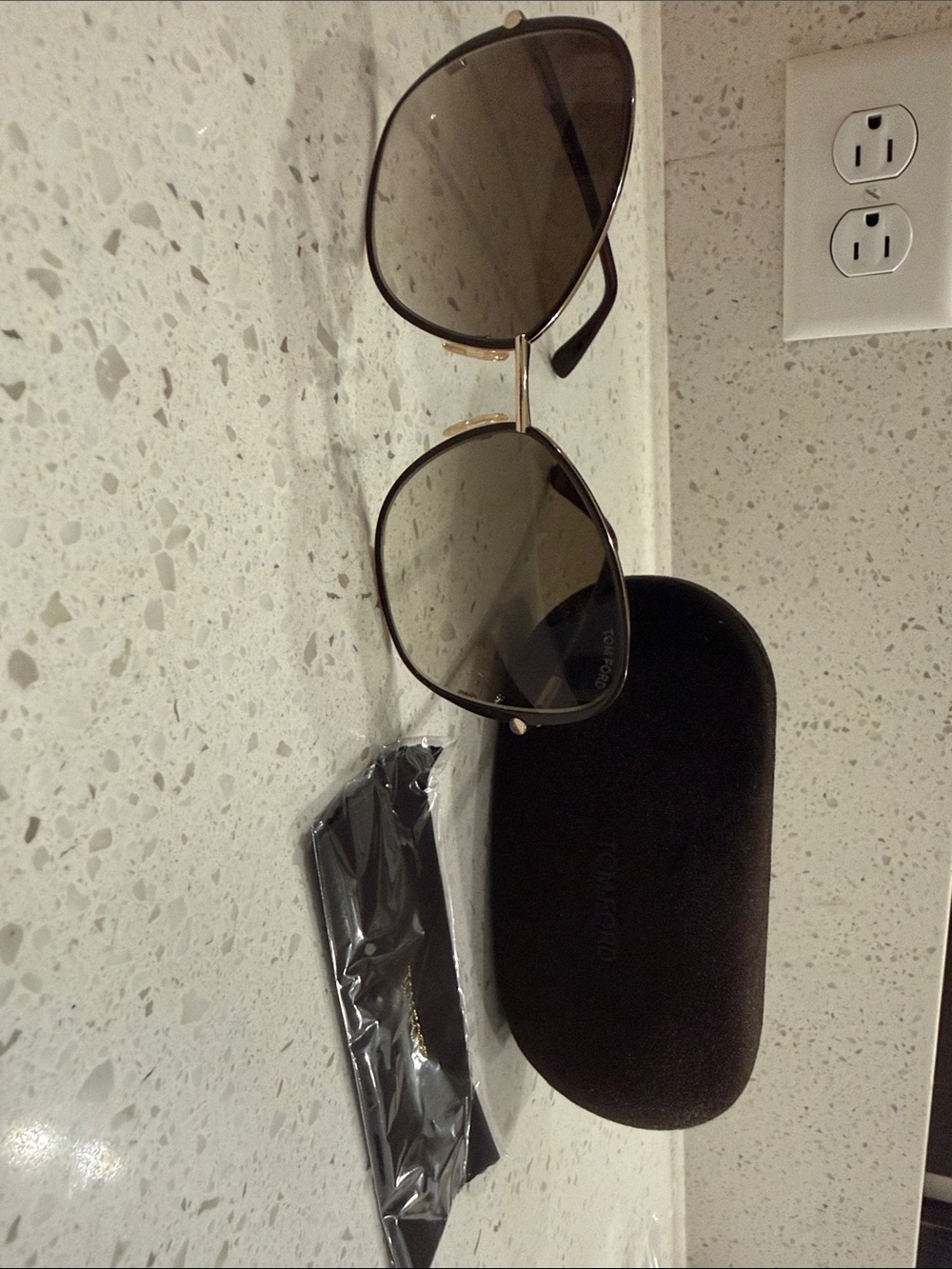 Tom Ford Oversized Aviator Sunglasses Gold Frame Gradient Lenses with Case
